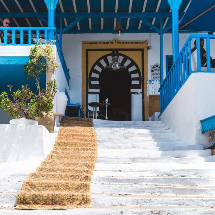 sidi-bou-said-tunisia-white-and-blue-architecture-traditional-street-cafe